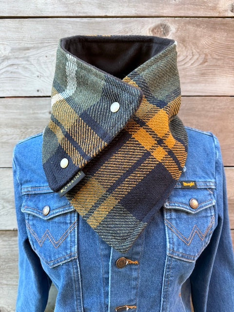 Medium Buckaroo Plaid